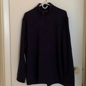 Great looking navy blue 1/4 zip